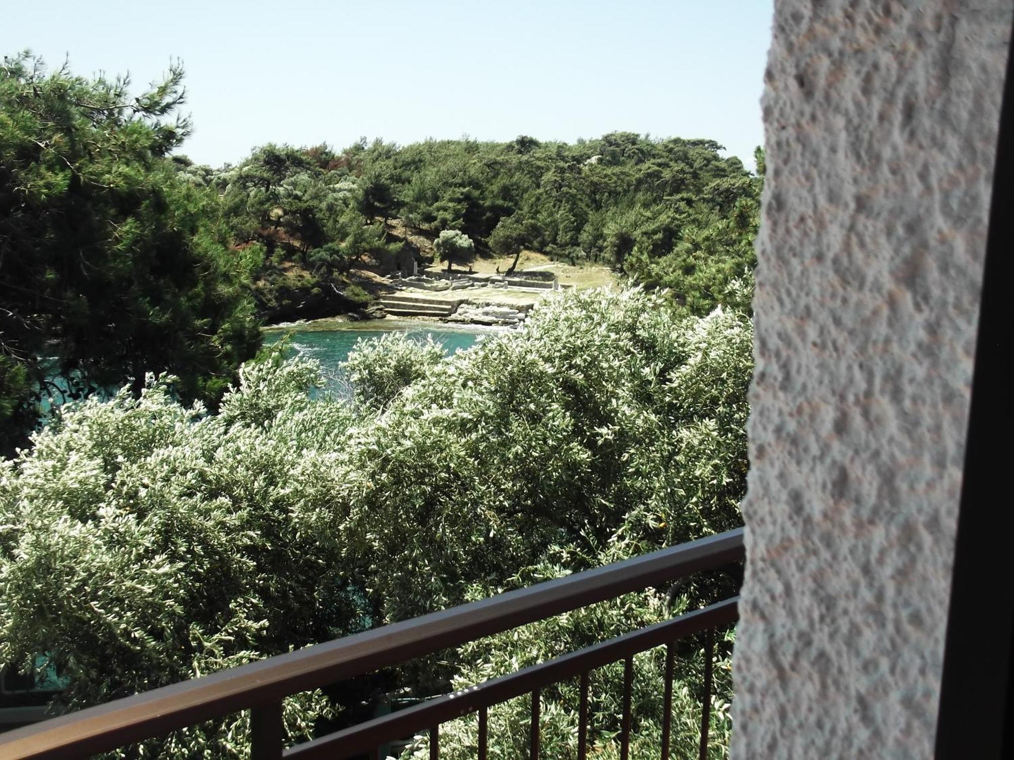 Gorgona Rooms Alikí Exteriér fotografie