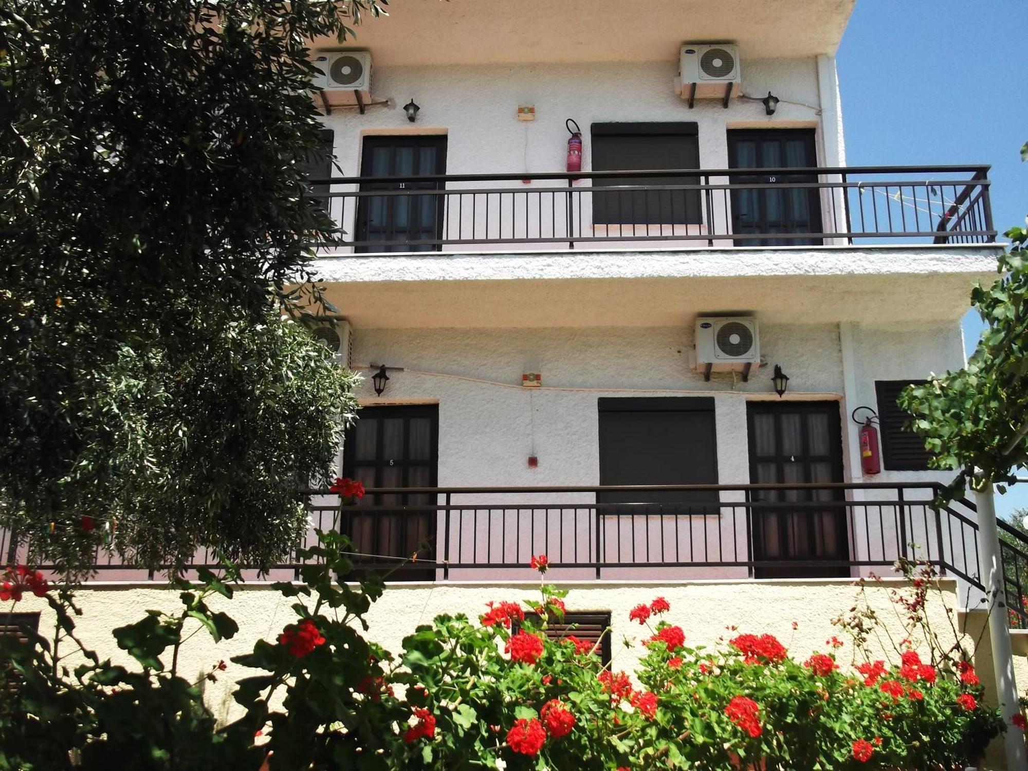 Gorgona Rooms Alikí Exteriér fotografie