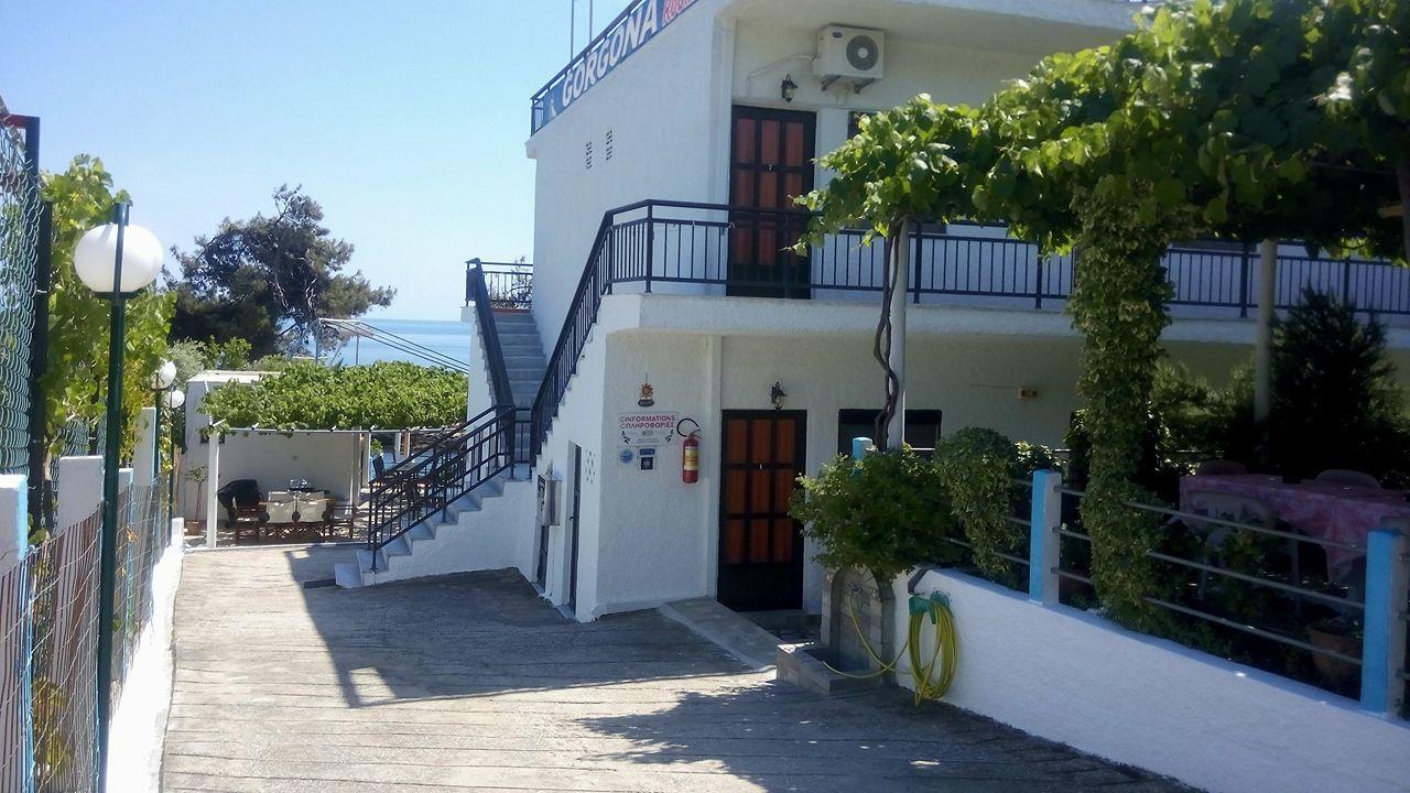 Gorgona Rooms Alikí Exteriér fotografie